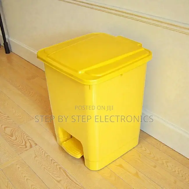 Hand Free Operation 30l Hard Plastic Step Pedal Waste Garbage Dust Bin