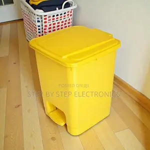 Multi-Functional Hard Plastic 30l Step Pedal Waste Garbage Dust Bin