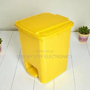 Home and Commercial Use 30l Hard Plastic Step Pedal Waste Dust Bin