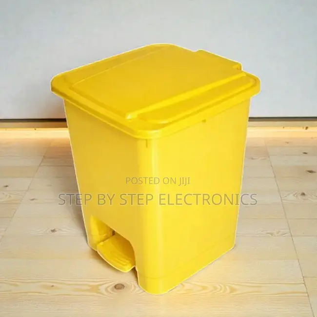 Space Efficient 30l Hard Plastic Step Pedal Waste Garbage Dust Bin