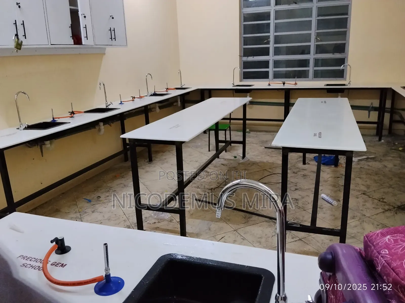School Lab Portable Table