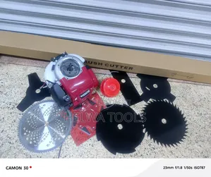 4 Stroke ,Brush Cutter With 8 Blade