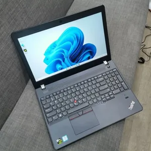 Laptop Lenovo ThinkPad E570 8GB Intel Core I7 SSD 256GB