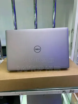 Laptop Dell Precision 3561 16GB Intel Core I7 SSD 512GB