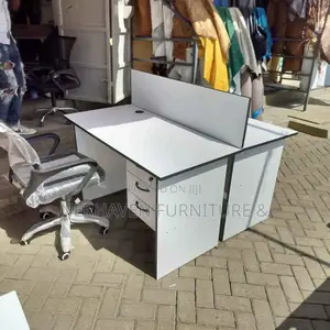 Two Way Office Workstation – Modern Shared Desk
