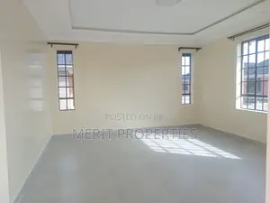 3 Bedroom Bungalow With a DSQ for Sale in Katani