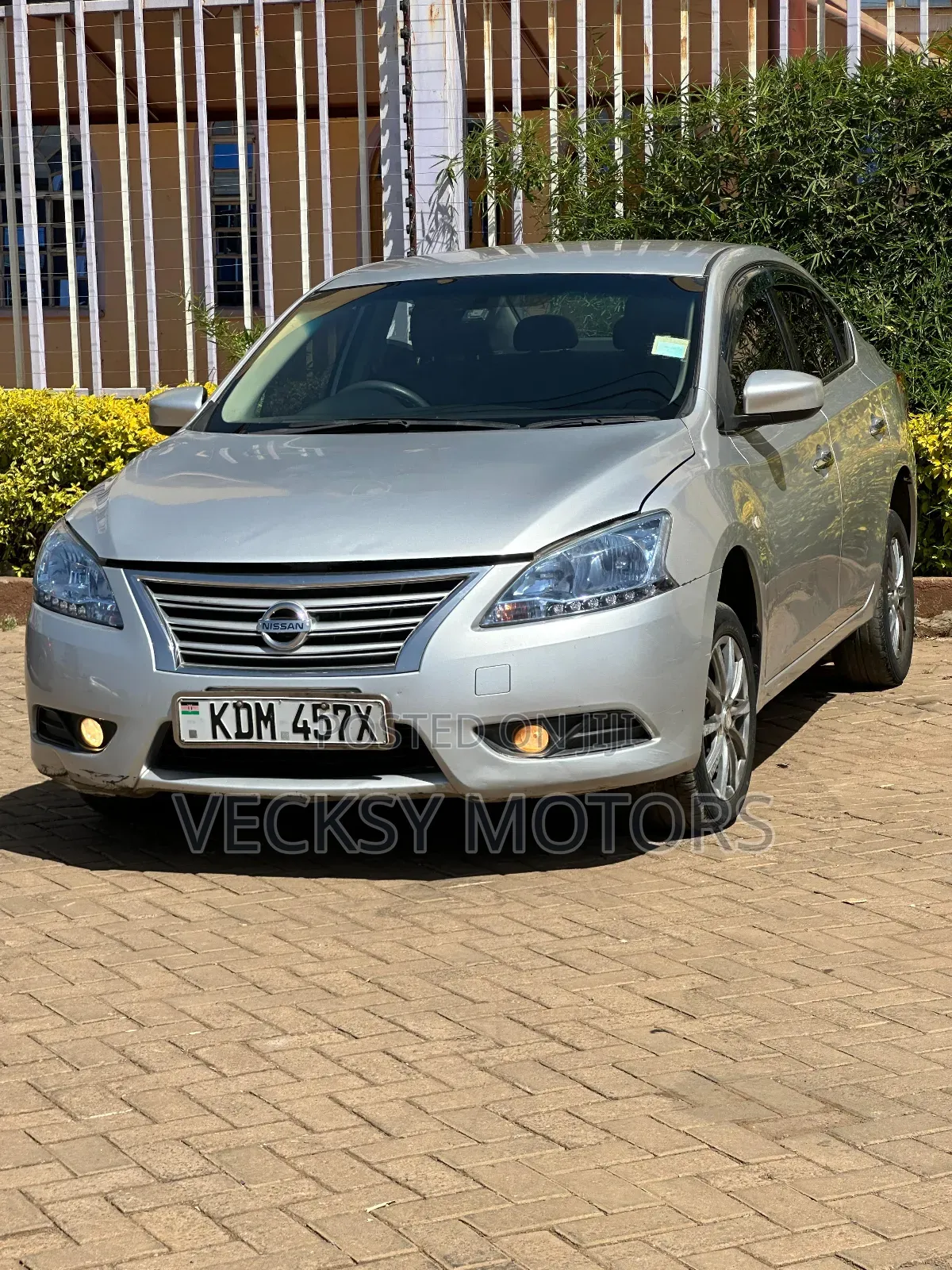 Nissan Bluebird 2016 Silver