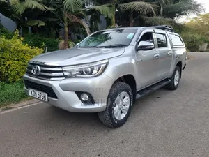 Toyota Hilux 2016 Silver