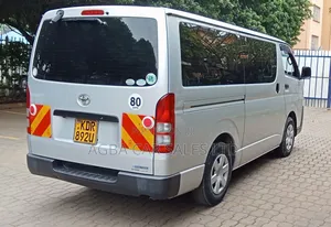 Toyota HiAce 2017 Silver