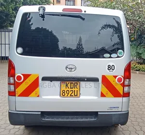 Toyota HiAce 2017 Silver