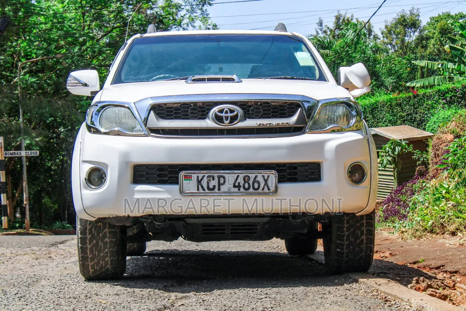 Toyota Hilux 2012 White
