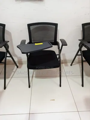 Foldable Chair With Writing Pad