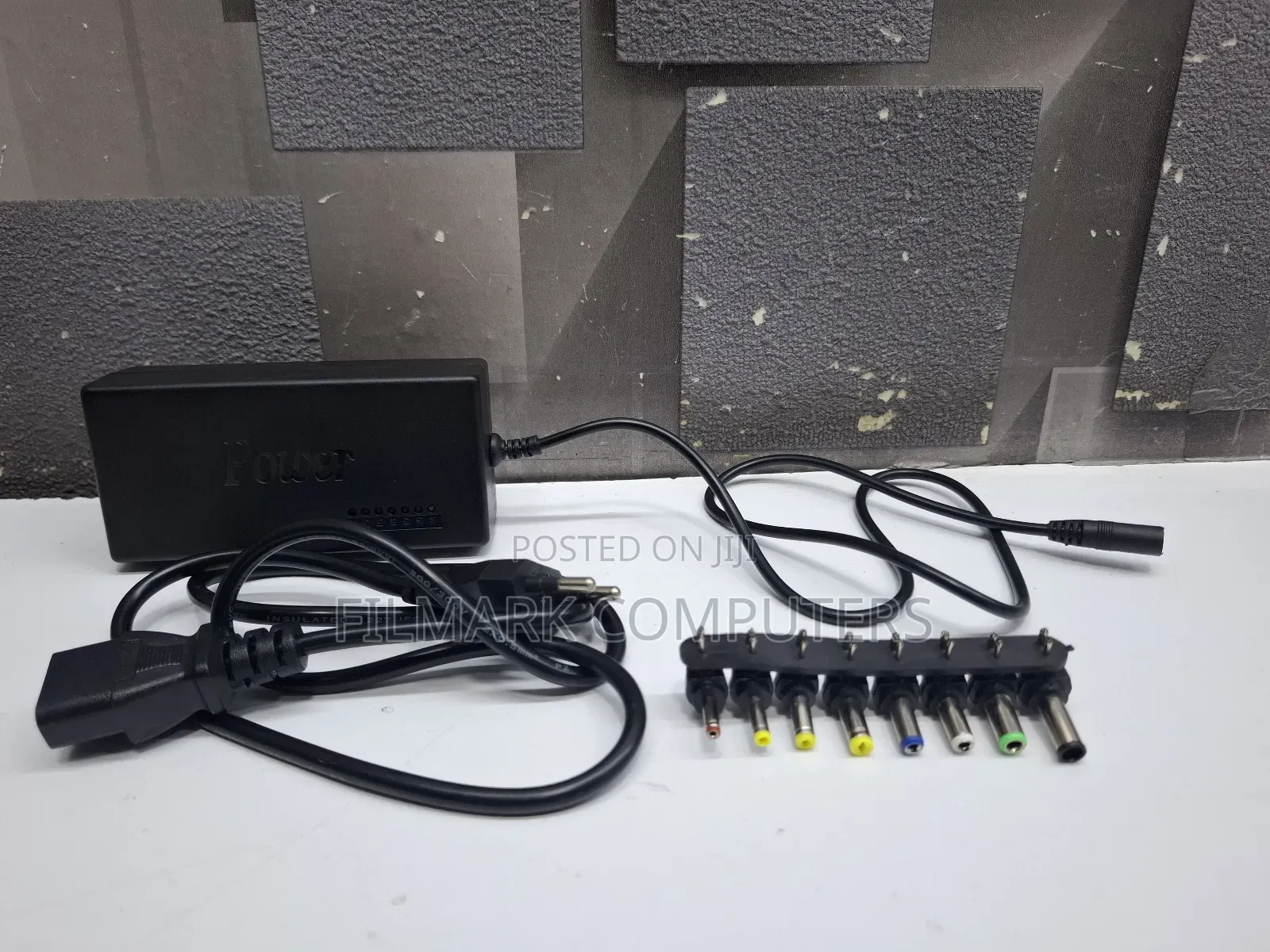 12v -24v Universal Notebook 12v -24v Power Adapter With 8 Tips