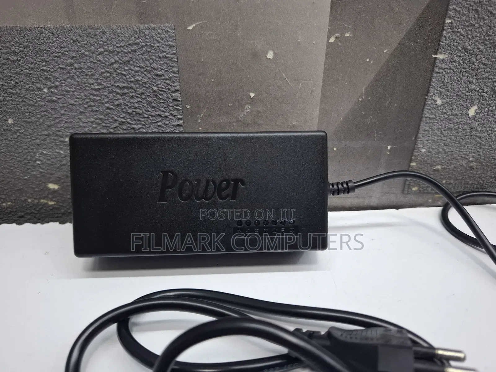 12v -24v Universal Notebook 12v -24v Power Adapter With 8 Tips