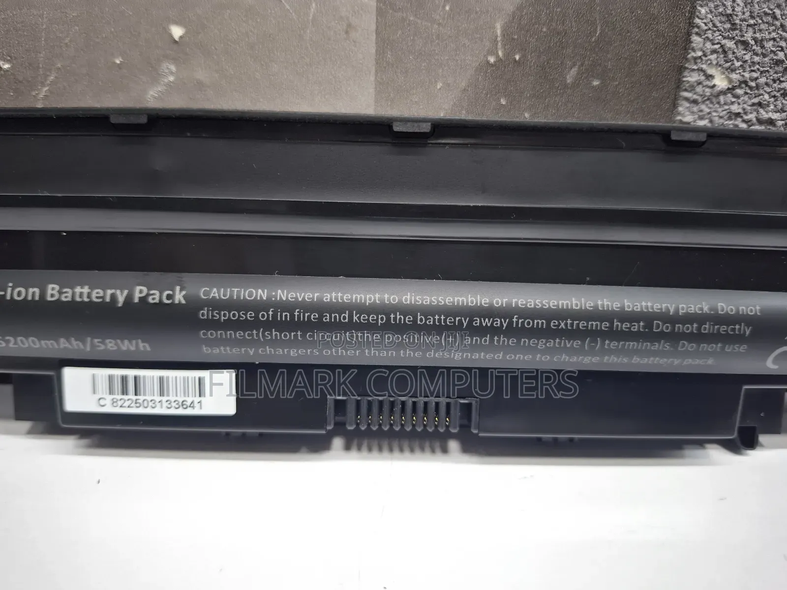 Dell Inspiron N5050 Battery Replacement