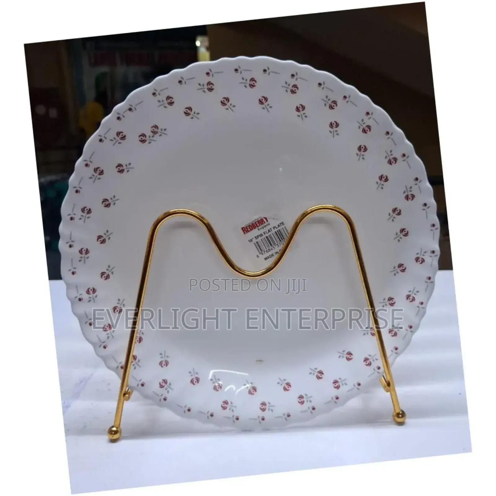 19 Inch Redberry Plates Set