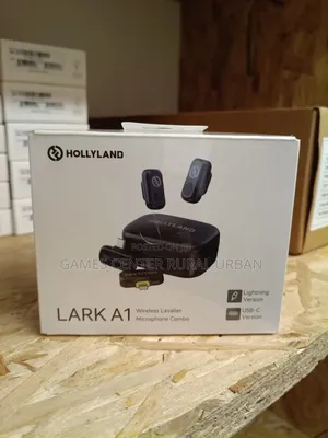 Hollyland Lark A1 Wireless Lavalier Wireless Microphone Combo