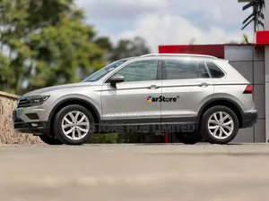 Volkswagen Tiguan 2018 Gray