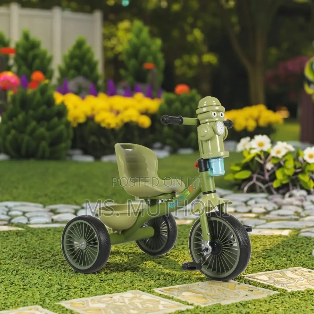 Children's 3-Wheel Tricycle With Bubbles Outlet
