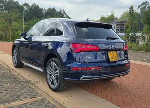 Audi Q5 2018 Blue