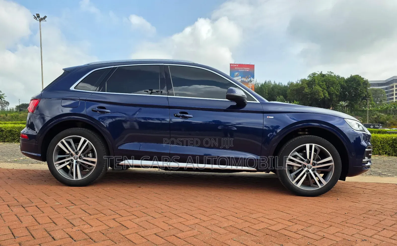 Audi Q5 2018 Blue