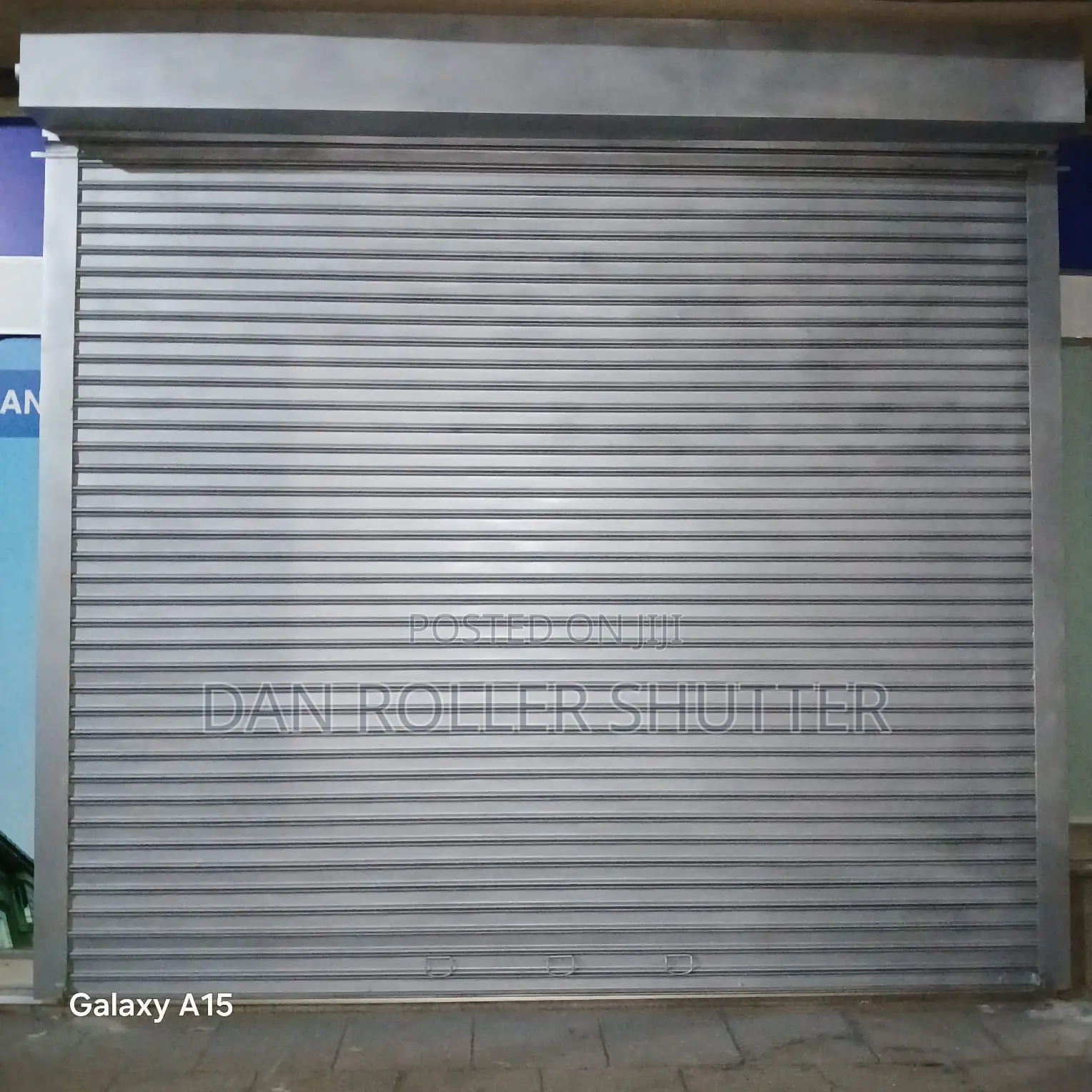 Strong Manual Roller Shutter Door for Shops