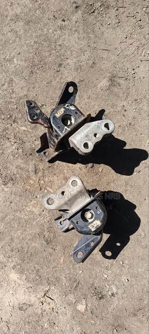 2zr Engine Mounts Filder, Axio, Wish,2008.