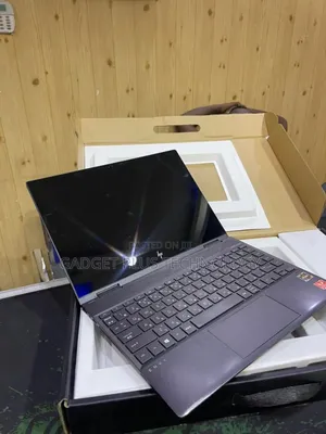 Laptop HP Envy X360 8GB AMD Ryzen 5 SSD 256GB