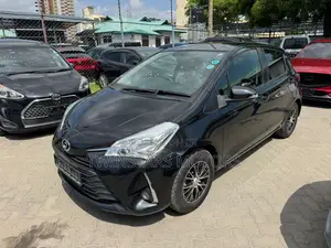 Toyota Vitz 1.0 FWD 5dr 2018 Black