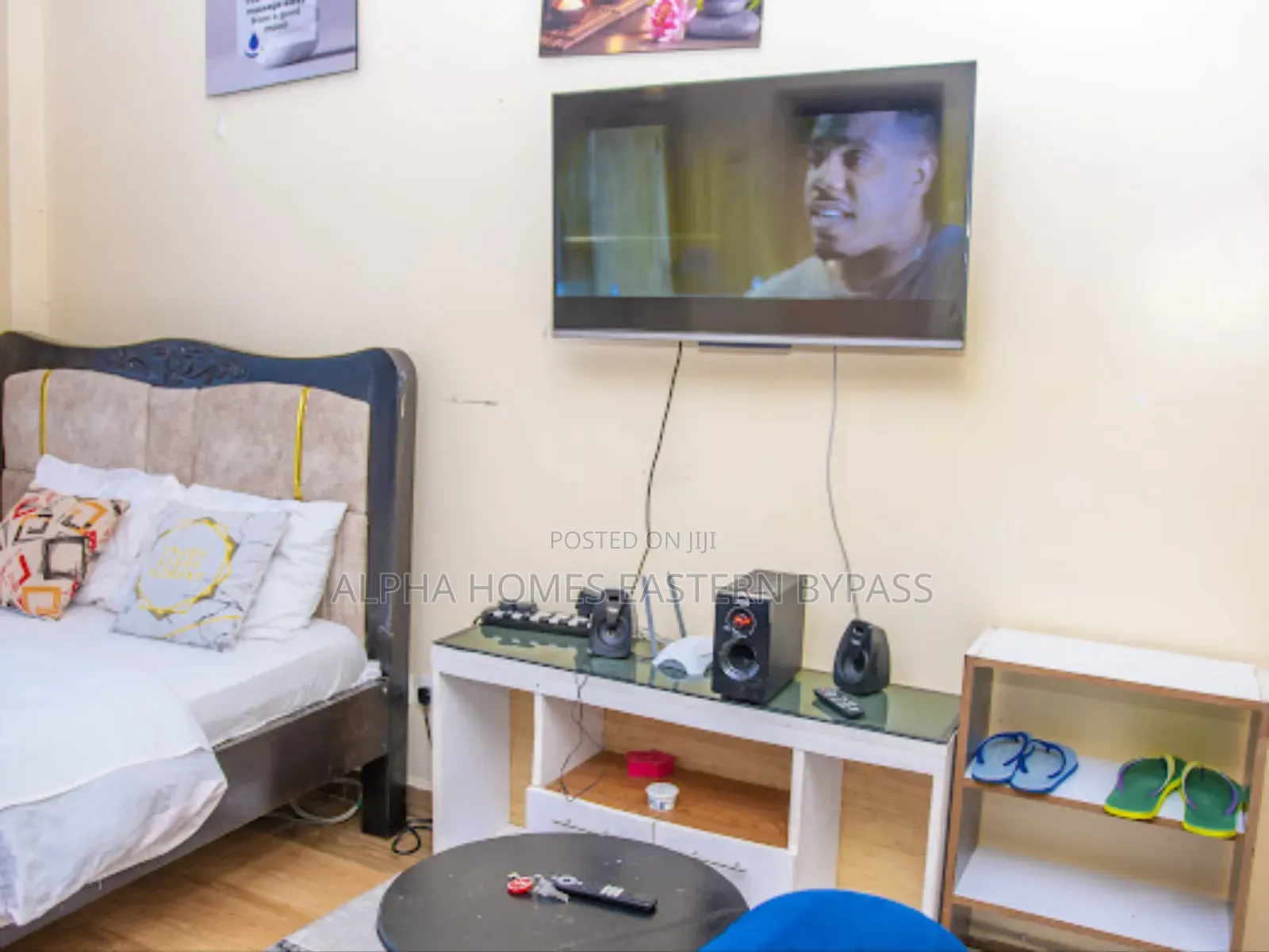 Chic Spacious Studio Along Eastern Bypass – Book Now