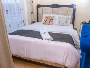 Chic Spacious Studio Along Eastern Bypass – Book Now