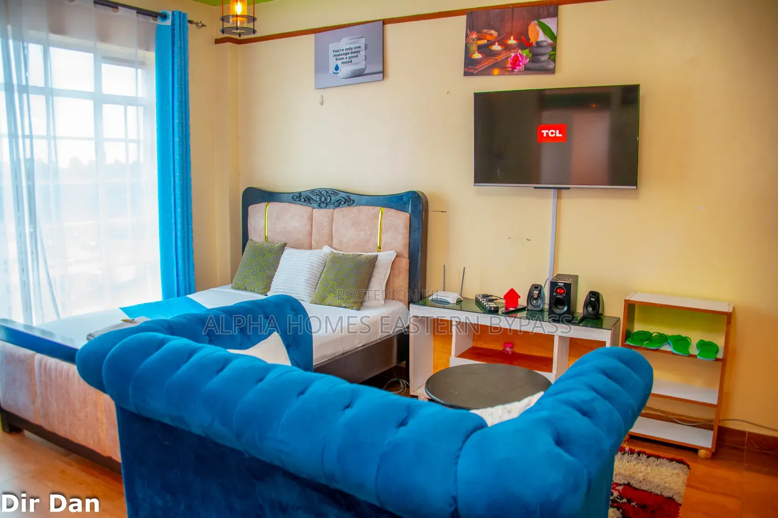 Chic Spacious Studio Along Eastern Bypass – Book Now