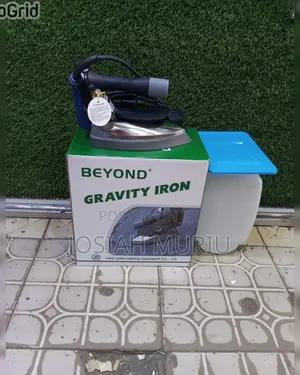 Gravity Steam Iron Box
