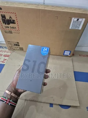 New Samsung Galaxy S10 Plus 128 GB Black