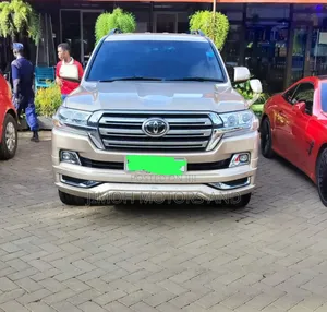 Toyota Land Cruiser 2016 Beige