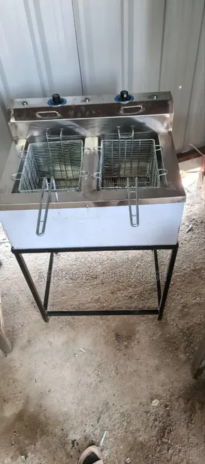 Electric, 17 by 17 LTRS Deep Fryer Machine.