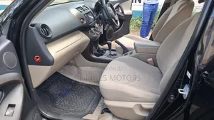Toyota Vanguard 2012 Black