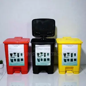 Clinics 30l Step Pedal Bin With User-Friendly Operation
