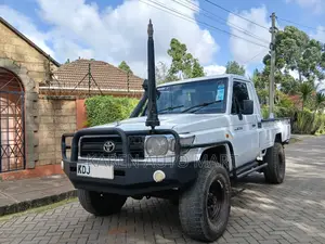 Toyota Land Cruiser 79 Series 2003 White