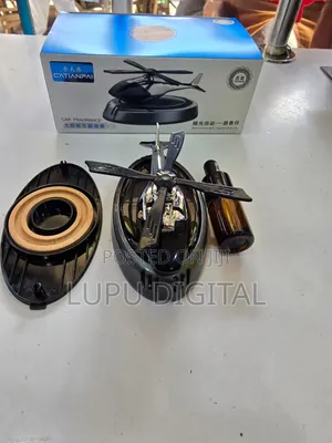  Car Fragrance With Solar Pane Forspinning Whenexposed to Sunlight