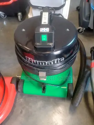Numatic Vacuum Cleaner (Wet Dry)