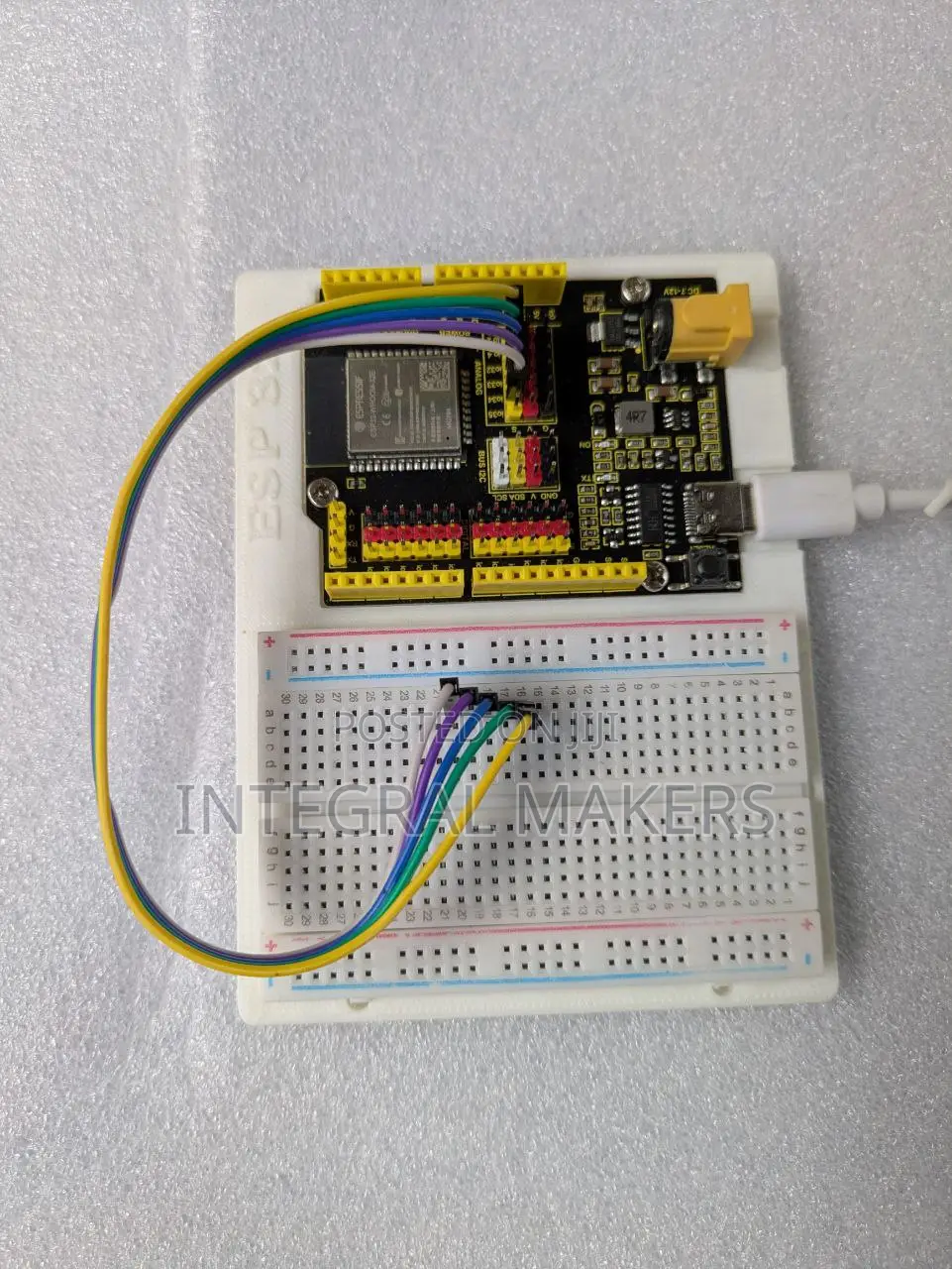 Esp 32 Plus and Breadboard Holder Kit
