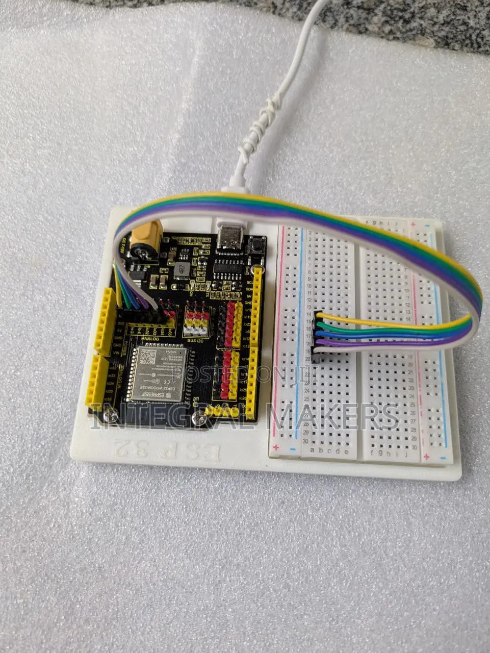 Esp 32 Plus and Breadboard Holder Kit