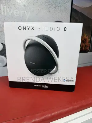Harman Kardon Onyx Studio 8