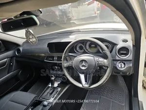 Mercedes-Benz C200 2013 White