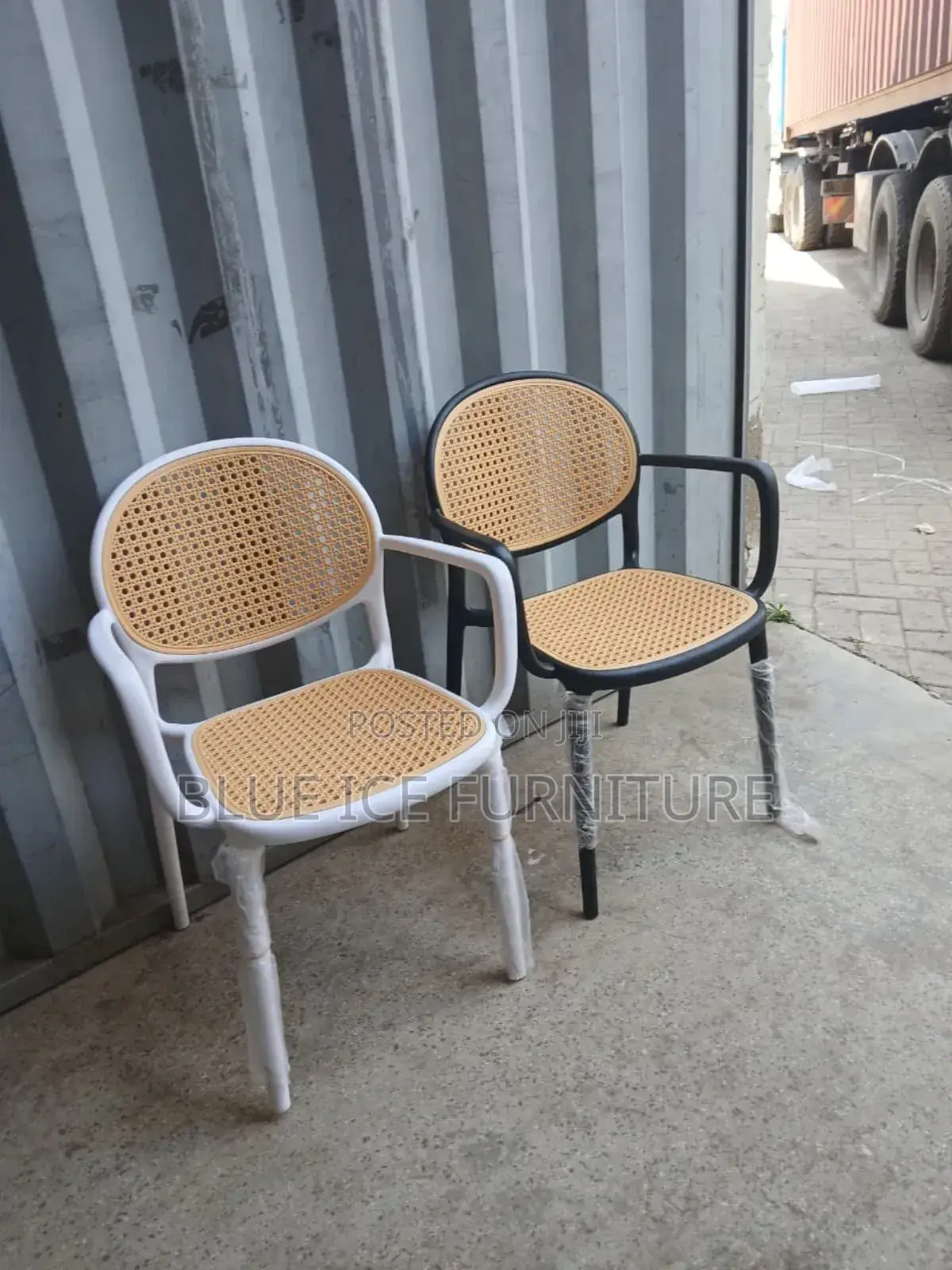 Modern Dining Chair With Armrest