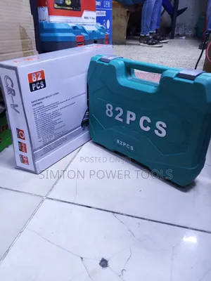 Portable Chrome Vanadium 82pc Tool Set