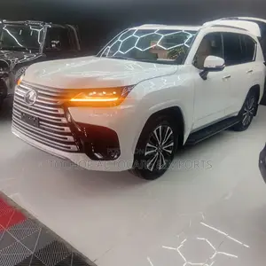 Lexus LX LX 600 2022 White