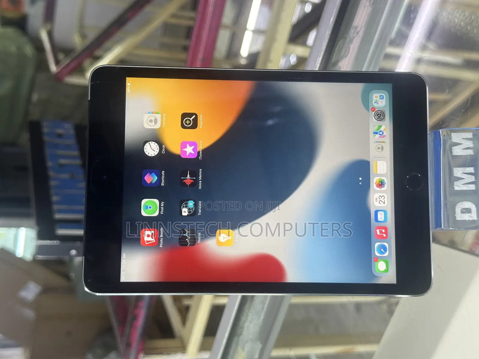 Apple iPad mini 4 128 GB Gray