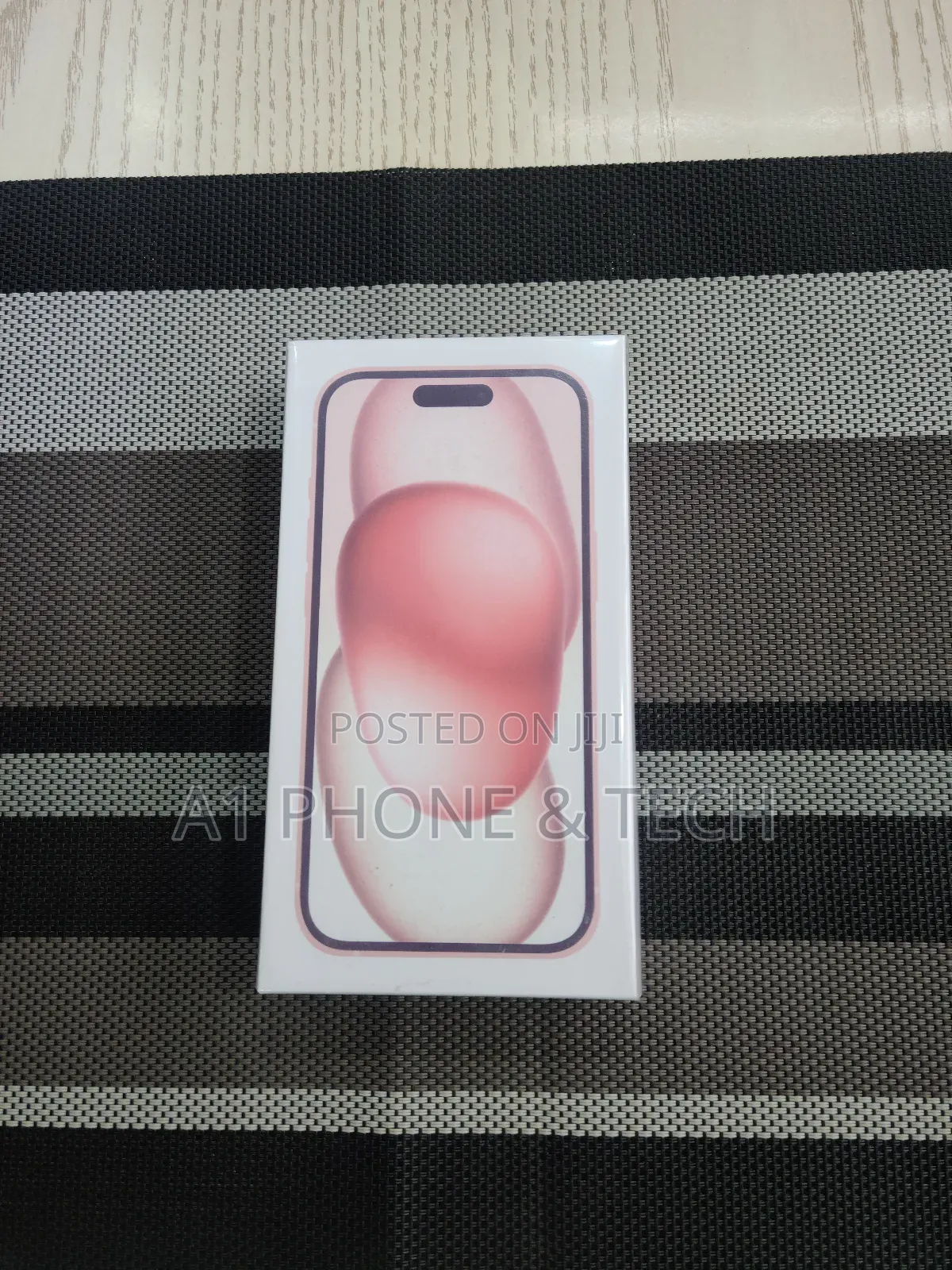 Apple iPhone 15 256 GB Pink